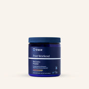 Trace Minerals Post Workout maisto papildo mėlyna pakuotė šviesiame fone.