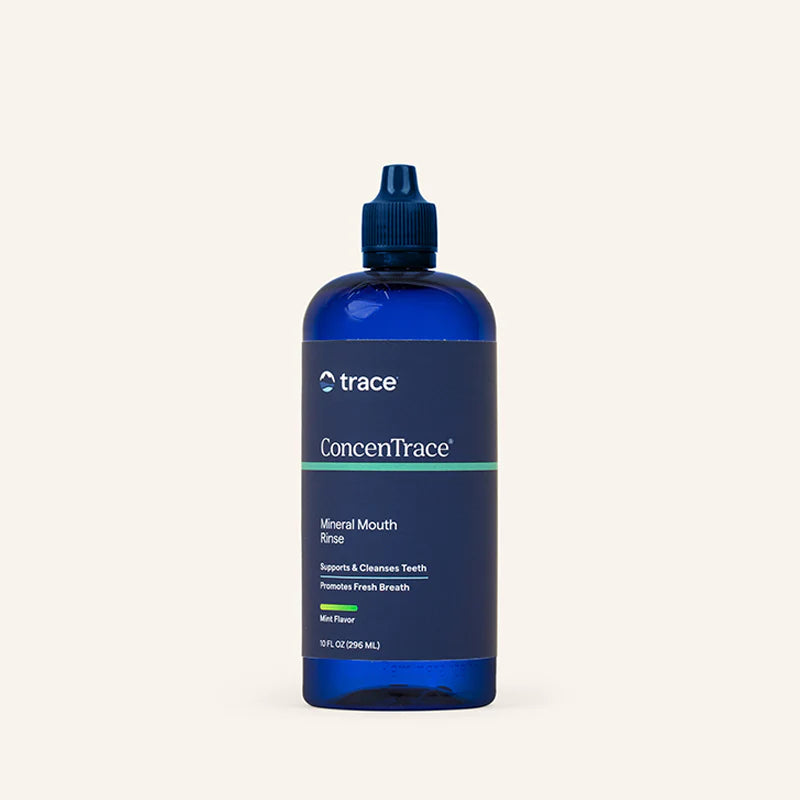 Trace minerals mineralizuoto burnos skysčio pakuotė baltame fone